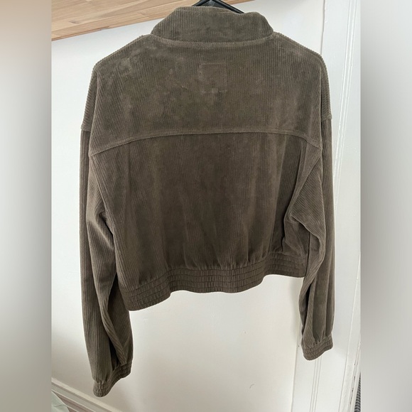 Aerie dark olive sweatsuit zip up velour jacket - great condition! Size M - Picture 3 of 5